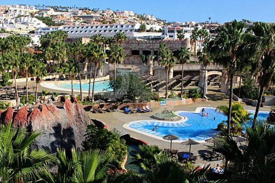 Ocean Breeze And Seaview Resort Costa Adeje  Kültér fotó